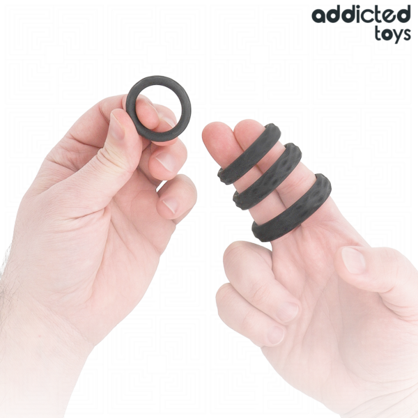 Σετ τεσσάρων δαχτυλιδιών πέους με υφή Addicted Toys, σε διαφορετικά μεγέθη